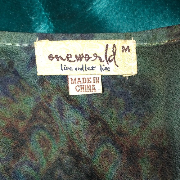 One World Lady’s Cardigan NWOT Size Medium - Picture 6 of 8